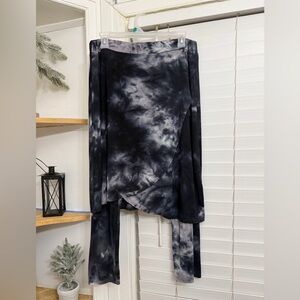 Tie-Dye Black and Gray Women's Athletic Skirt